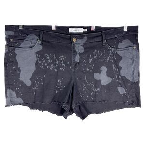 Torrid Plus Size 28 Denim Shorts Black Bleached Raw Hem Cut Off 3 Inch Jean 1648